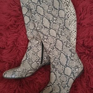 Penningtons Snake Print Heeled Boots - Black and Tan Brand New Size 12W